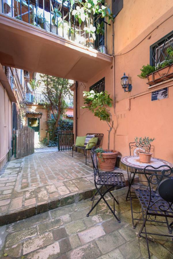 Lovely With Garden In Vatican Museums Trastevere Apartment Roma Ngoại thất bức ảnh
