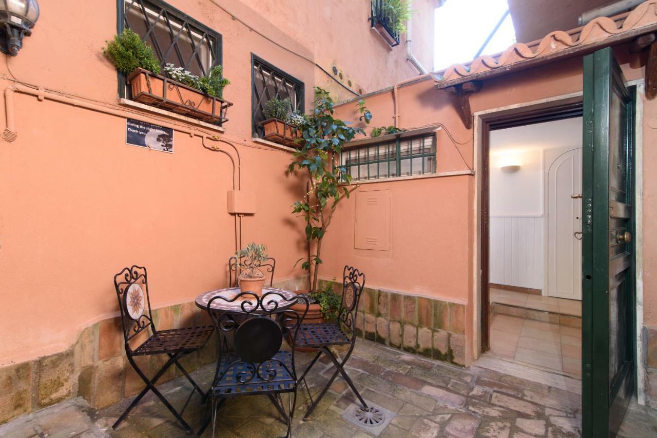 Lovely With Garden In Vatican Museums Trastevere Apartment Roma Ngoại thất bức ảnh