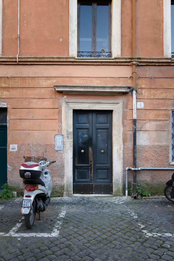 Lovely With Garden In Vatican Museums Trastevere Apartment Roma Ngoại thất bức ảnh